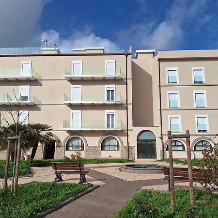 Hotel Villa Delle Rose Oristano Exteriör bild