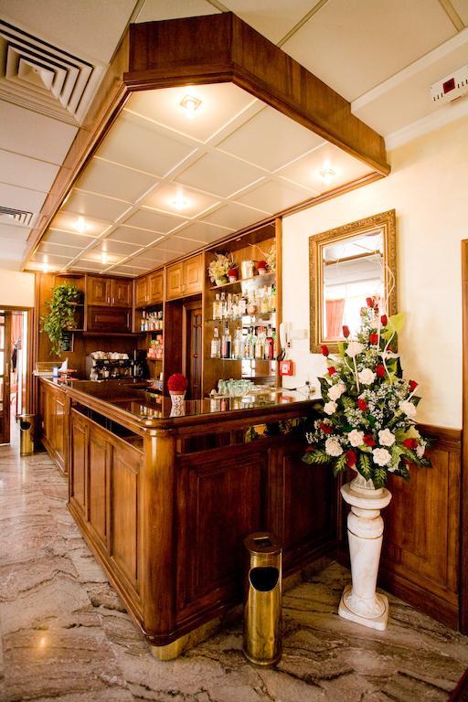 Hotel Villa Delle Rose Oristano Exteriör bild